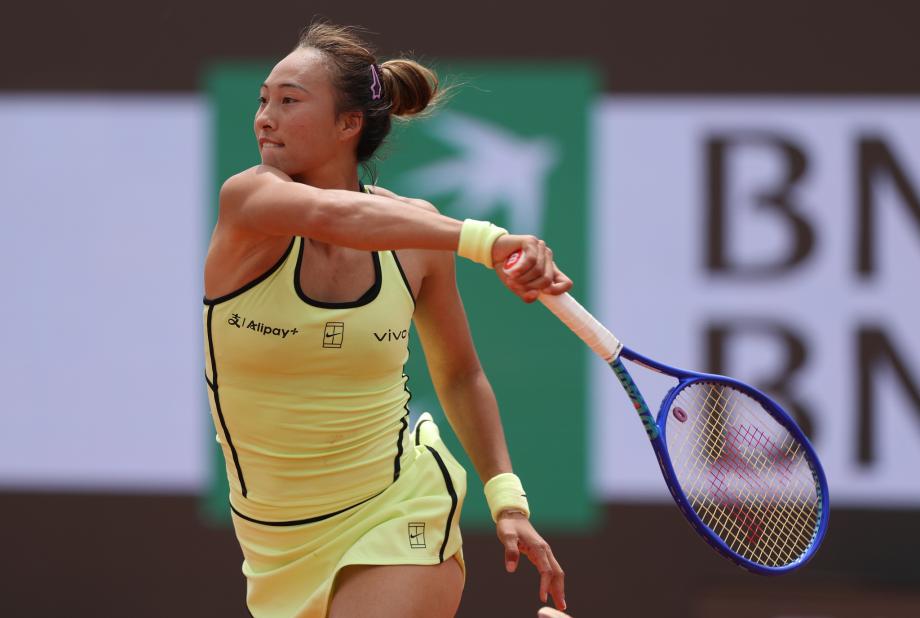 雷竞技app下载-WTA1000罗马站-郑钦文2-0横扫布克沙晋级32强
